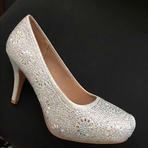 Pump rhinestone silver